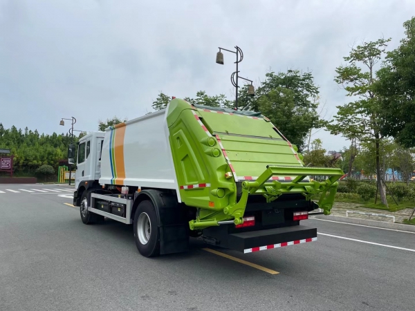 东风D9纯电动压缩垃圾车